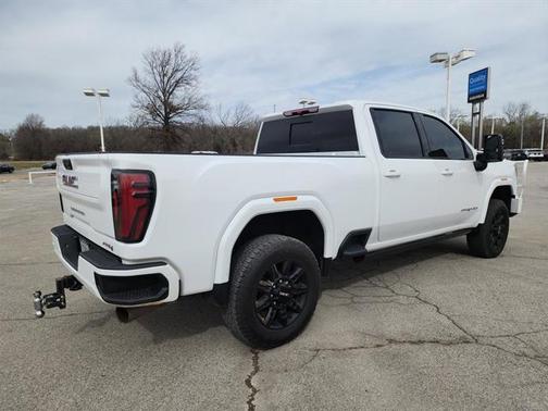 2024 GMC Sierra 2500 AT4