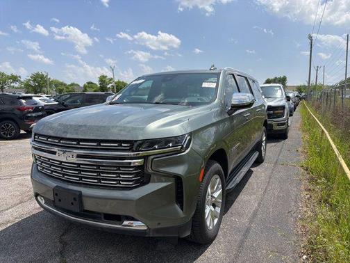 Silver Sage Metallic 2023 Chevrolet Suburban Premier