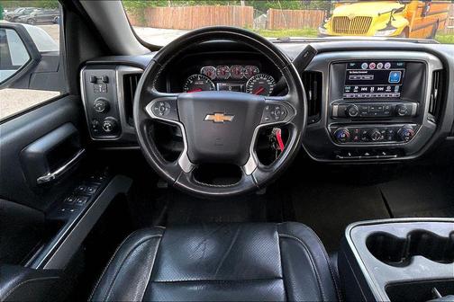 Summit White 2017 Chevrolet Silverado 1500 2LT
