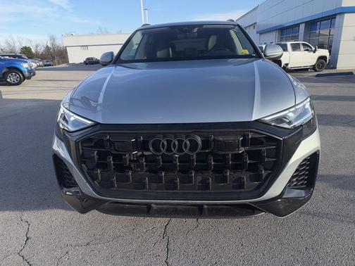 2025 Audi Q8 55 Premium