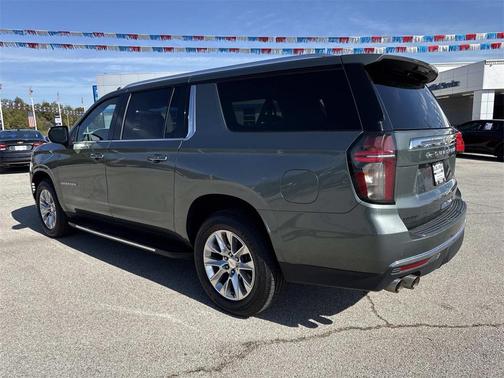 2023 Chevrolet Suburban Premier