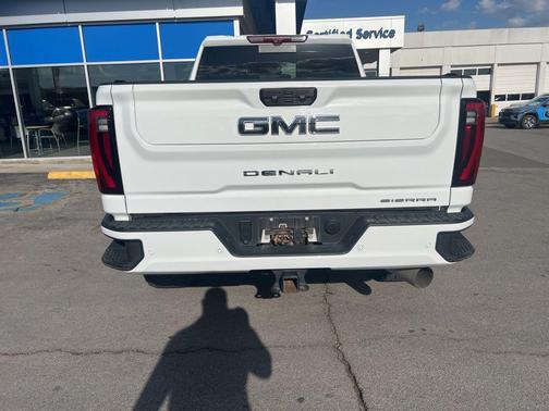 2024 GMC Sierra 2500 Denali Ultimate