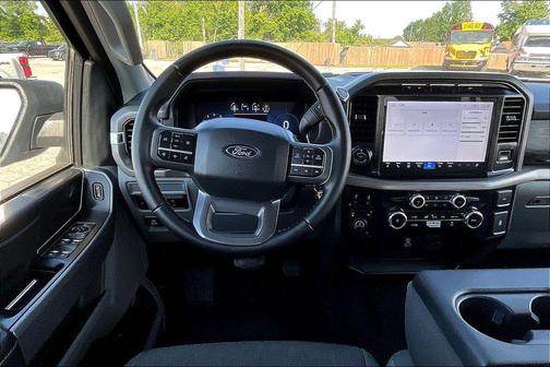 Oxford White 2024 Ford F-150 XLT
