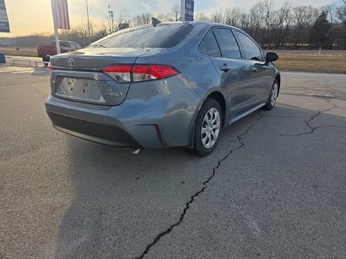 2024 Toyota Corolla Hybrid LE