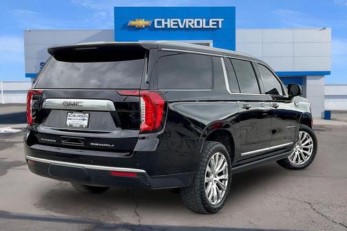 Onyx Black 2023 GMC Yukon XL Denali