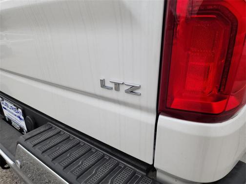 2025 Chevrolet Silverado 1500 LTZ