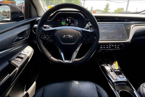 Mosaic Black Metallic 2023 Chevrolet Bolt EUV FWD Premier