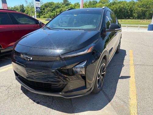 Mosaic Black Metallic 2023 Chevrolet Bolt EUV FWD Premier