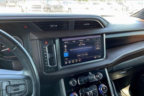 Pearl Beige Metallic 2021 GMC Yukon XL Denali