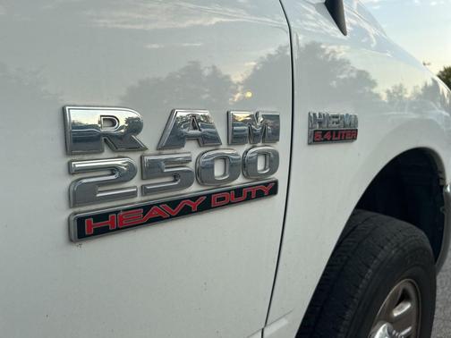 2018 RAM 2500 Tradesman Crew Cab 4x4 8' Box