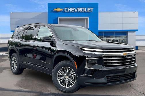 Mosaic Black Metallic 2026 Chevrolet Traverse LT