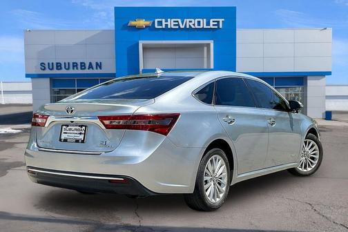 Celestial Silver Metallic 2018 Toyota Avalon Hybrid Limited