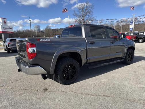 2018 Toyota Tundra SR5