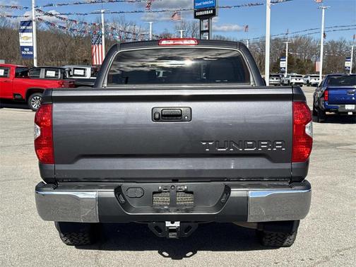 2018 Toyota Tundra SR5