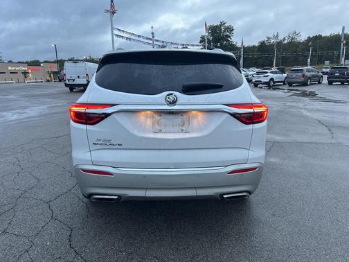 2020 Buick Enclave Essence