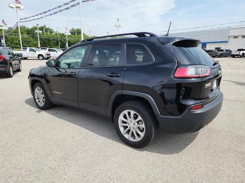 2022 Jeep Cherokee Latitude Lux
