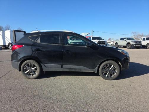 2015 Hyundai TUCSON SE