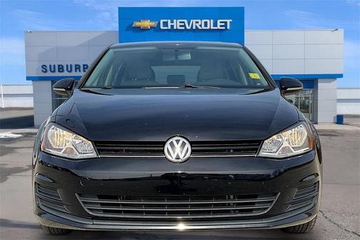 2017 Volkswagen Golf TSI S 4-Door