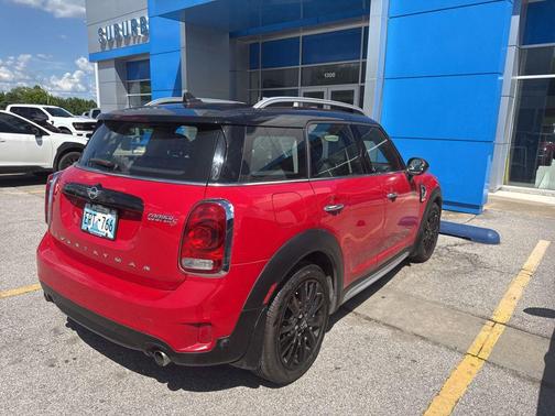 Chili Red 2019 MINI Countryman Cooper S