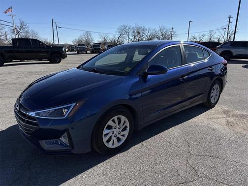 2020 Hyundai ELANTRA SE