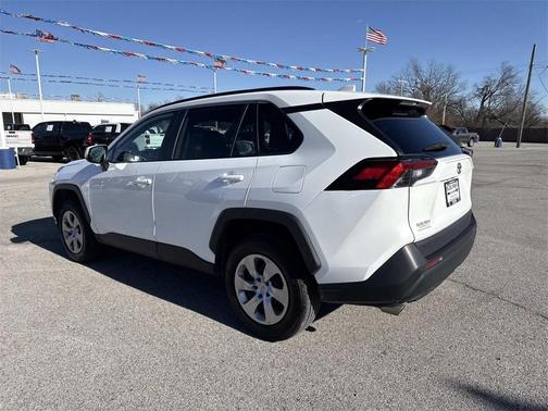 2019 Toyota RAV4 LE