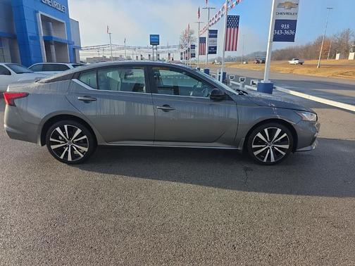 2021 Nissan Altima SR Intelligent AWD