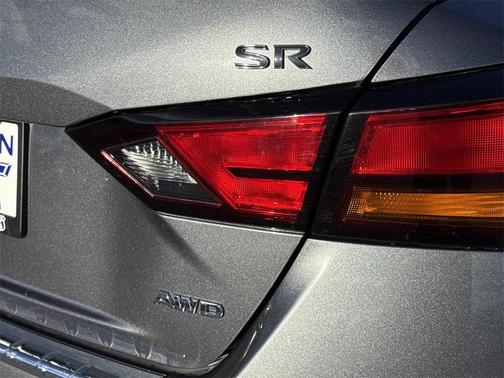 2021 Nissan Altima SR Intelligent AWD