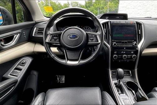 Ice Silver Metallic 2022 Subaru Ascent Limited 7-Passenger