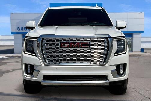 White Frost Tricoat 2022 GMC Yukon Denali