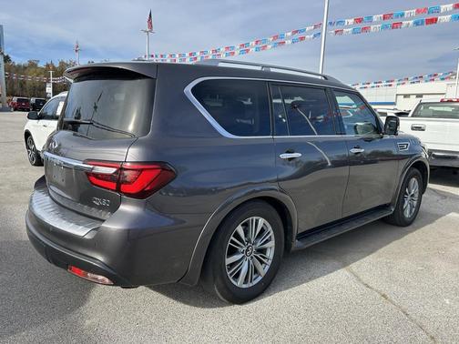2024 INFINITI QX80 Luxe