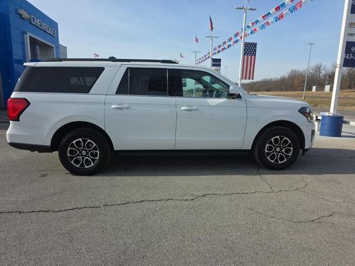 2024 Ford Expedition Max XLT