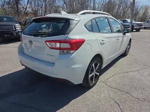 2019 Subaru Impreza 2.0i Premium