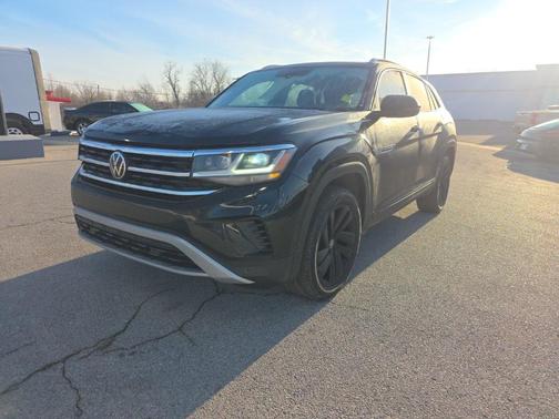 2023 Volkswagen Atlas Cross Sport 2.0T SE w/Technology 4MOTION