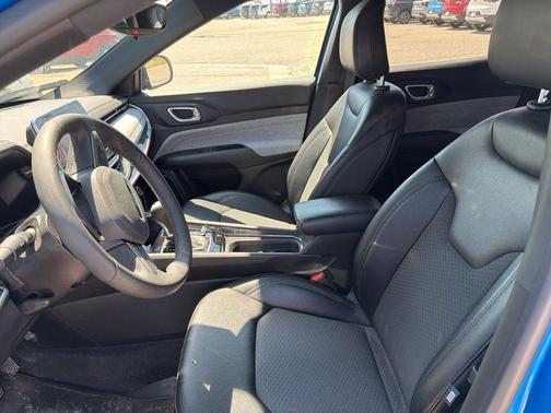 Hydro Blue Pearlcoat 2025 Jeep Compass Latitude