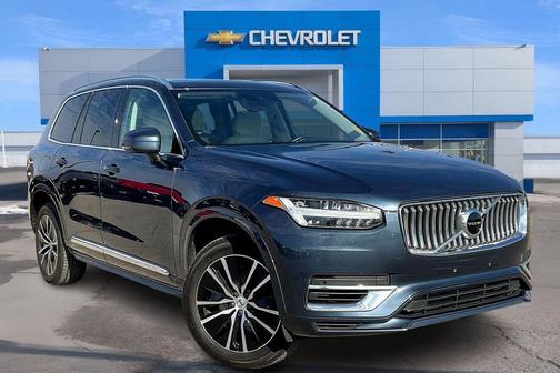 Denim Blue Metallic 2022 Volvo XC90 Recharge Plug-In Hybrid T8 Inscription Expression 7 Passenger