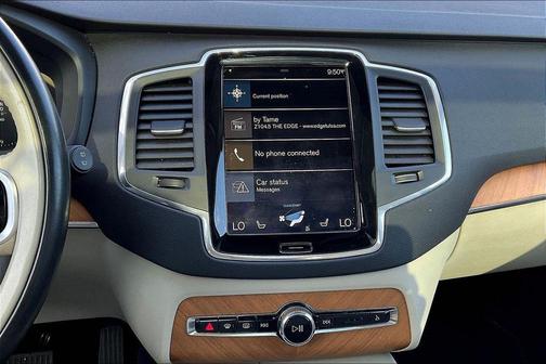 2022 Volvo XC90 Recharge Plug-In Hybrid T8 Inscription Expression 7 Passenger