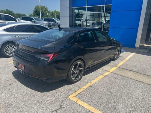 Phantom Black 2022 Hyundai ELANTRA N Line