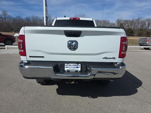 2023 RAM 2500 Big Horn Crew Cab 4x4 6'4' Box