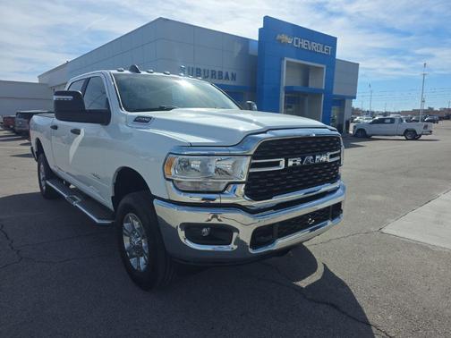 2023 RAM 2500 Big Horn Crew Cab 4x4 6'4' Box