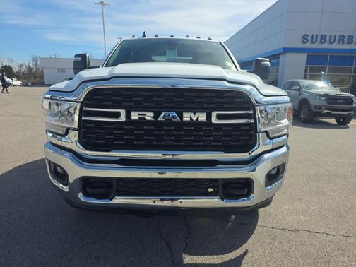 2023 RAM 2500 Big Horn Crew Cab 4x4 6'4' Box