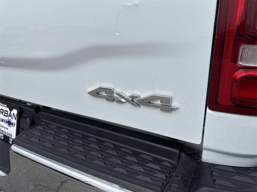 2023 RAM 2500 Big Horn Crew Cab 4x4 6'4' Box