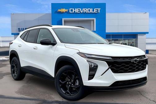 Summit White 2026 Chevrolet Trax LT