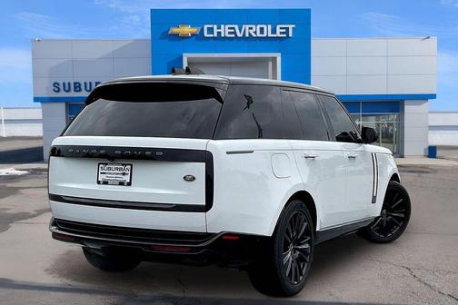 Fuji White 2023 Land Rover Range Rover P440e SE