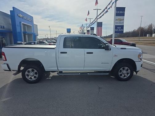 2024 RAM 2500 Big Horn Crew Cab 4x4 6'4' Box