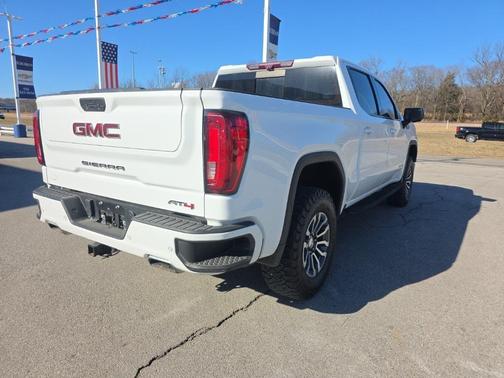 2021 GMC Sierra 1500 AT4