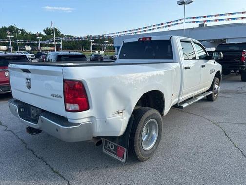 2018 RAM 3500 Tradesman Crew Cab 4x4 8' Box
