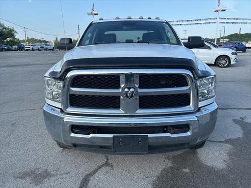 2018 RAM 3500 Tradesman Crew Cab 4x4 8' Box