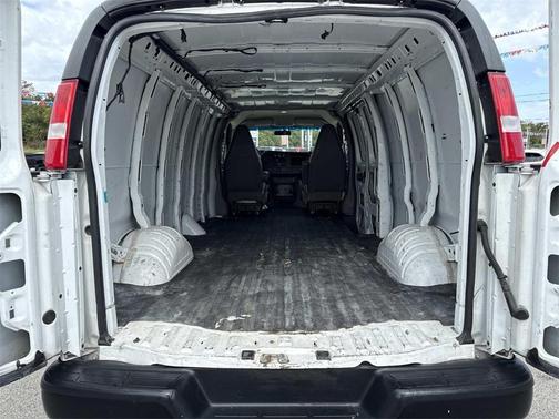 2022 Chevrolet Express 2500 RWD 2500 Extended Wheelbase WT