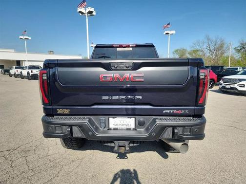 2024 GMC Sierra 2500 AT4