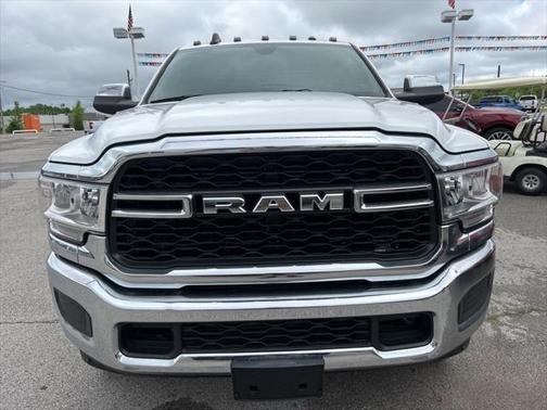 2022 RAM 3500 Tradesman Crew Cab 4x4 8' Box